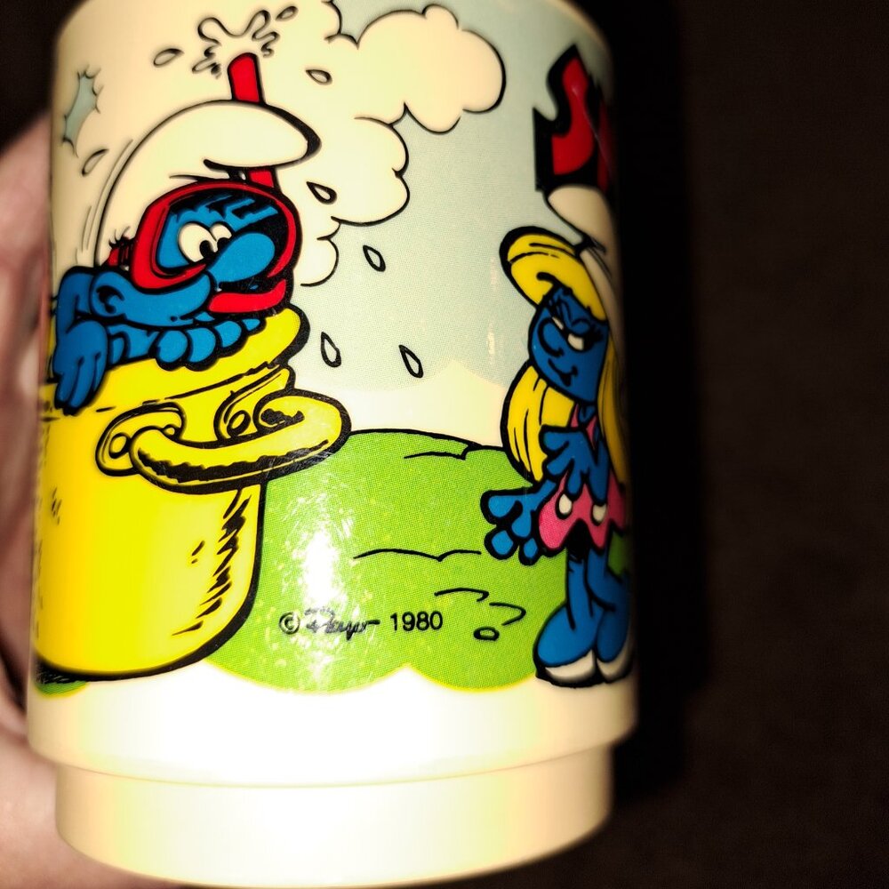 Vintage 1980 Deka Smurfs/Smurfette Cartoon Collectable Cup, Mug,Plastic W/handle - Picture 4 of 9